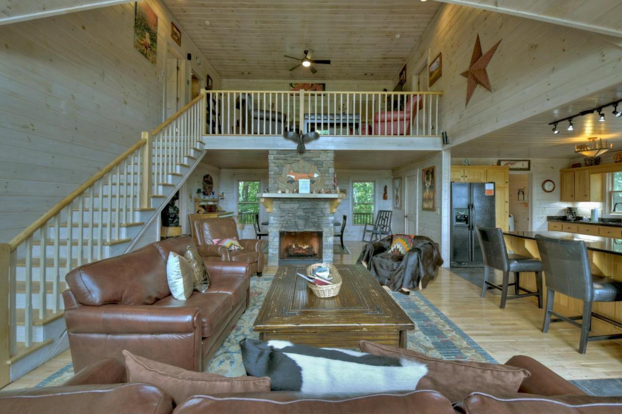 Champagne Chalet - Cuddleup Villa Morganton Exteriör bild